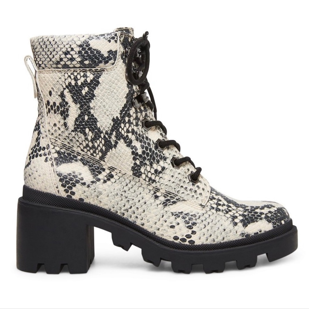 Steve Madden boot